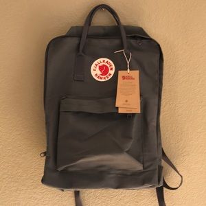 BNWT Fjallraven Kanken Backpack Large